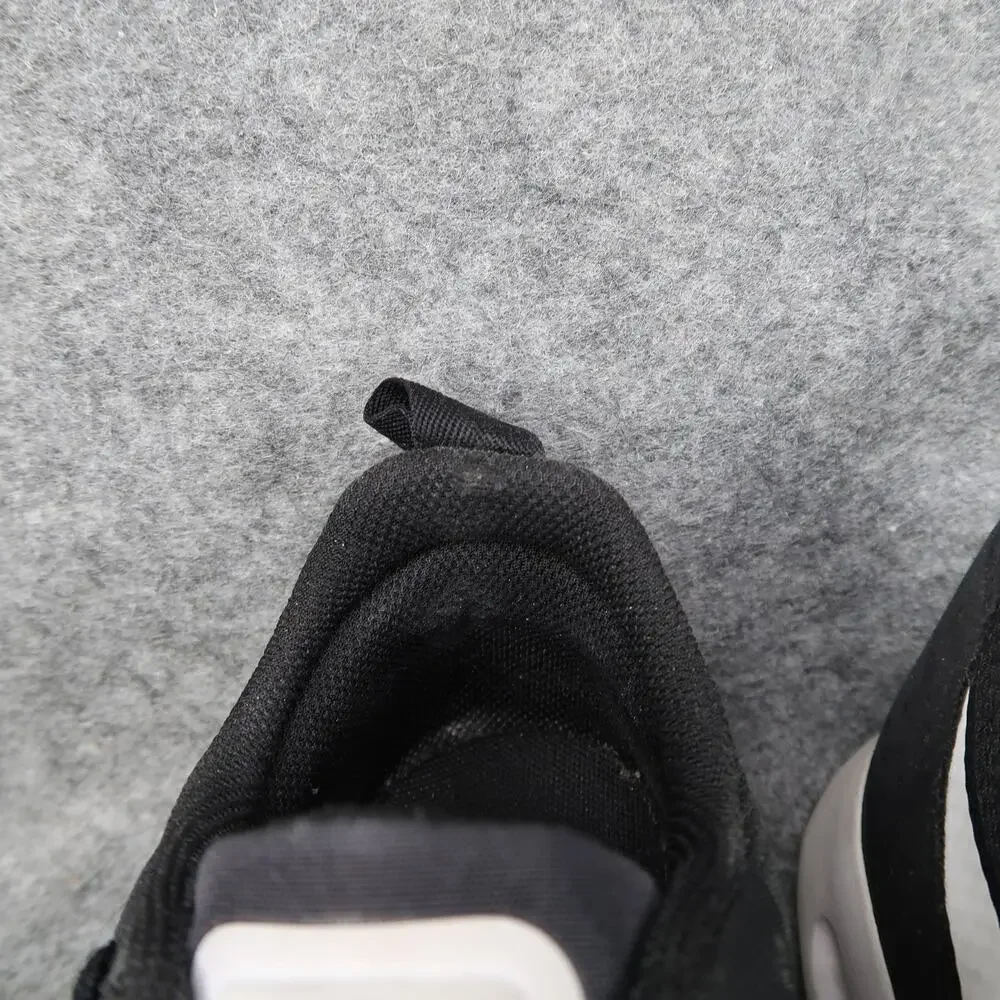Nike Shoes Mens 8 Athletic Trainer Air Max Tavas Casual Sneakers Black White